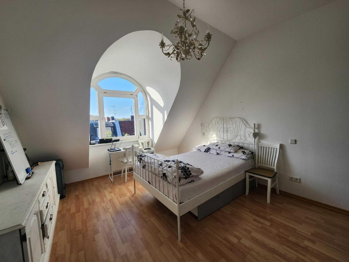 One Private Room Available In A Two Room Apartment In Tegel, Berlijn Buitenkant foto